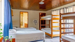 Dormitorio compartido clásico | Wifi gratis