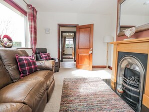 Living area - Linden Lea (Grange-over-Sands)