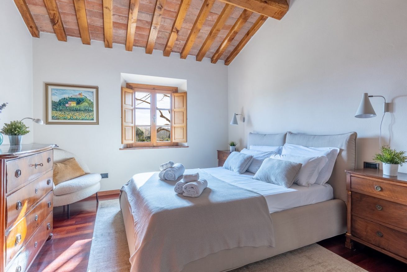3 bedrooms, iron/ironing board