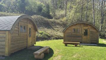 Cabin | Exterior