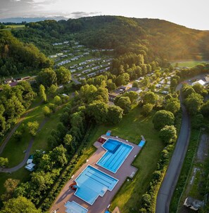 Cabin | Pool | Outdoor pool - Eifelhutte auf dem Campingpark (Waxweiler)