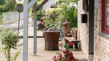 Cottage | Property grounds