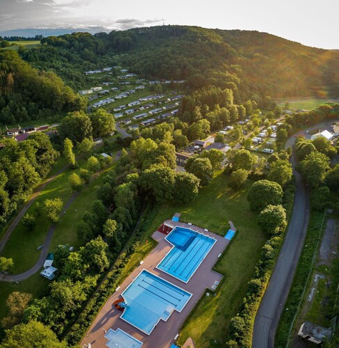 Eifelhutte auf dem Campingpark