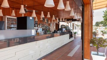 Bar (in der Unterkunft)