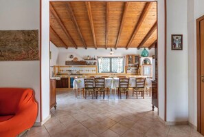 Dining - Peaceful Countryside Villa - 8 Mins to Guidaloca Beach & Scopello (Sicilia)