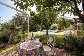 Outdoor dining - Peaceful Countryside Villa - 8 Mins to Guidaloca Beach & Scopello (Sicilia)