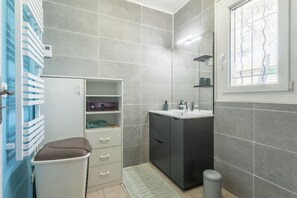 Shower, hair dryer