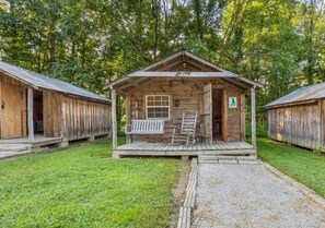 Exterior - Step Into Your Own Western Town Cabins, Saloon, ATV Trails & Private Group Stays (Winfield)