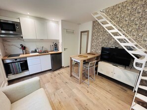 Interior - La cour Bailla | Maison | Terrasse (Reims)