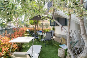 Outdoor dining - A Casa di Gigi (Tortoreto Lido)