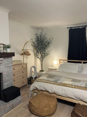 4 Schlafzimmer, Schreibtisch, Reisekinderbett, kostenloses WLAN