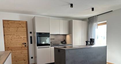 Kerschbama Farm Apartment Peppe with Mountain View, Shared Garden and Wi-Fi