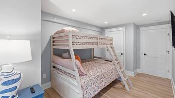 2 Schlafzimmer, Bügeleisen/Bügelbrett, Reisekinderbett, WLAN