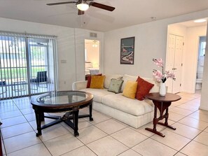 TV, stereo - SWFL: Cape Coral Relax - Entire Home! (Cape Coral)