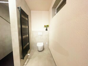 Shower, hair dryer, towels, soap - Beautiful apartment Traumblick with balcony Bad Ems (Bad Ems)