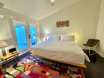 The No. 5: Downtown condo in prime location