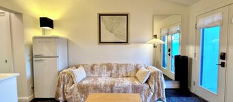 The No. 5: Downtown condo in prime location