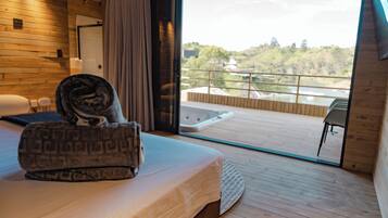 Alpehytte – superior, balkong, utsikt mot innsjø