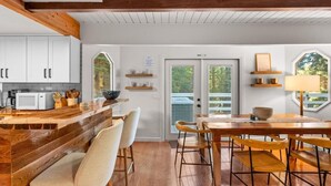 Cabin, ban công, quang cảnh núi | Khu ăn uống