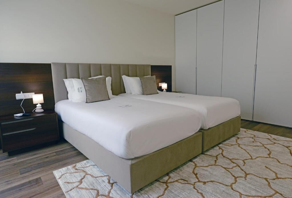 Nhà Cao cấp, quang cảnh núi