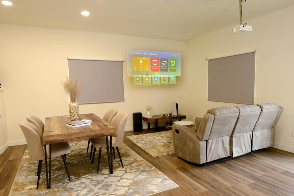 Nhà Cao cấp, quang cảnh núi | Khu ăn uống