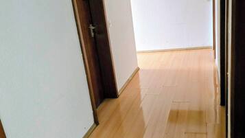 Room, 1 Bedroom | Hallway