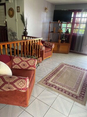 Living area - Attractive 2-bedroom apartment with AC in  Loubiere. Easy bus access. (Loubiere)