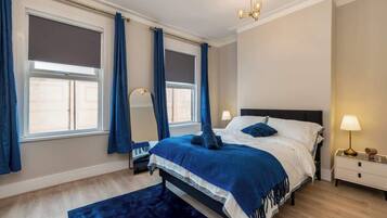 Iron/ironing board, free WiFi, bed sheets