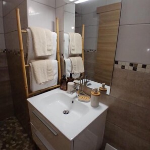 Bathroom - Appart'hôtel DLOKOKO (Sainte-Luce)