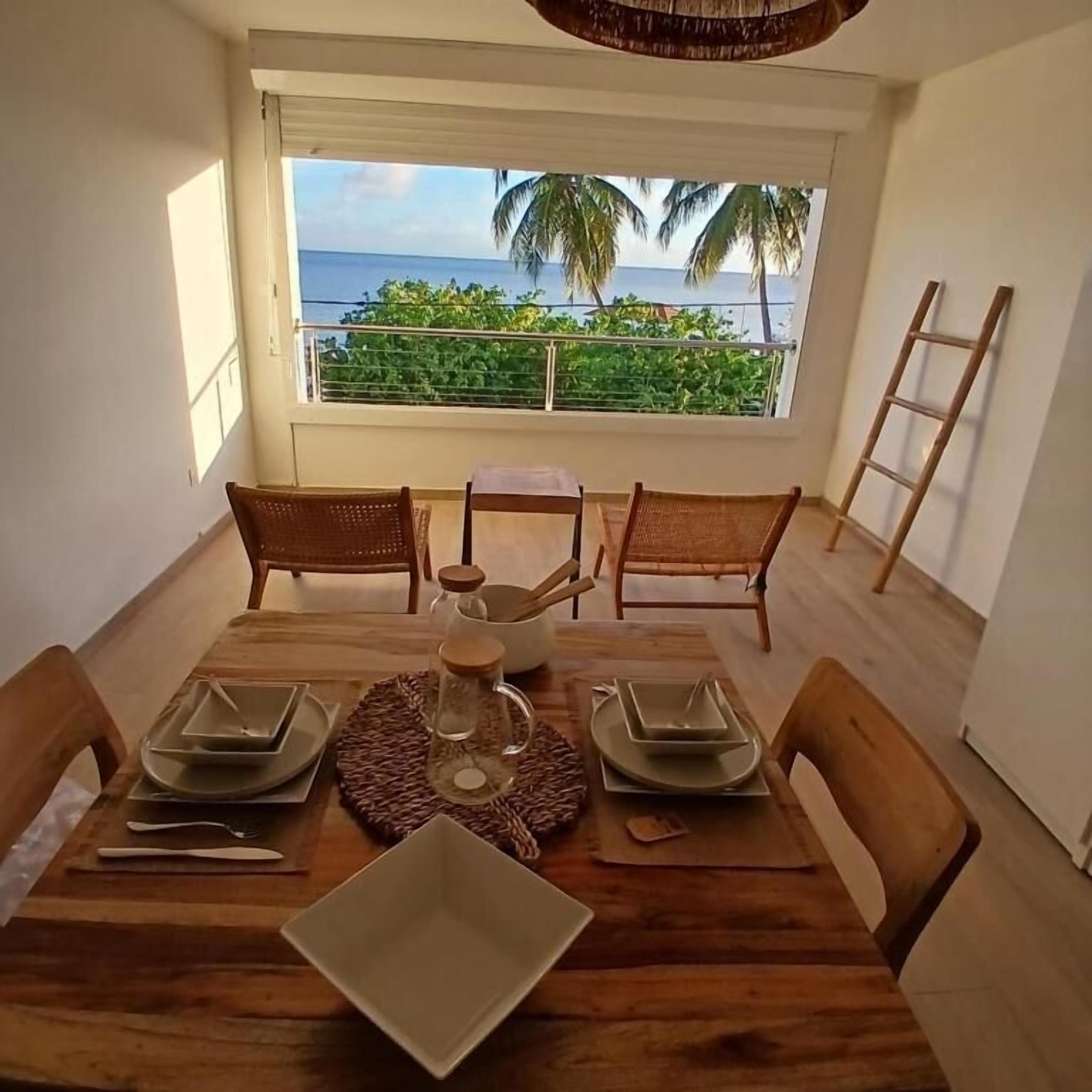 Suite, vista al mar | Restaurantes