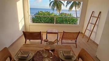 Suite, vista al mar | Restaurantes