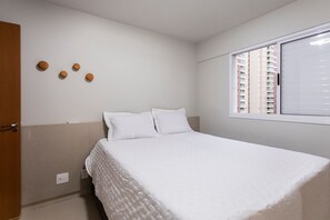 House - Apto com Garagem e Ar Condicionado no Setor Bueno (Goiânia)