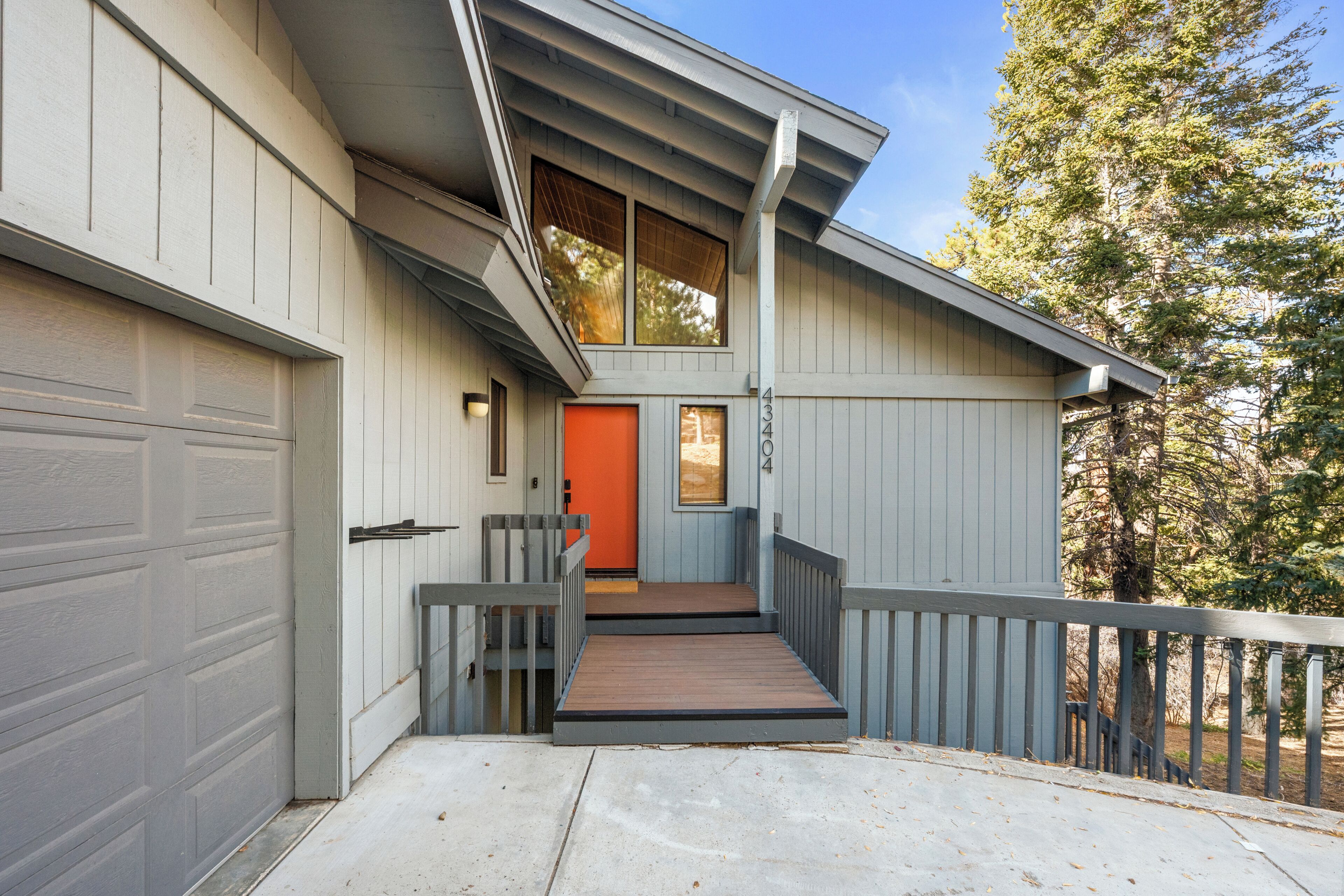 Hus – basic, balkong, fjellutsikt | Terrasse/patio