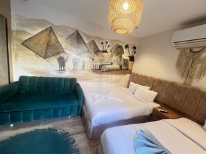 Deluxe Double or Twin Room, Balcony, Mountain View | Interior - Farasha pyramids Hotel (Giza Governorate)