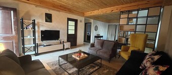 Noon Villa | Private, Peaceful & Family Friendly