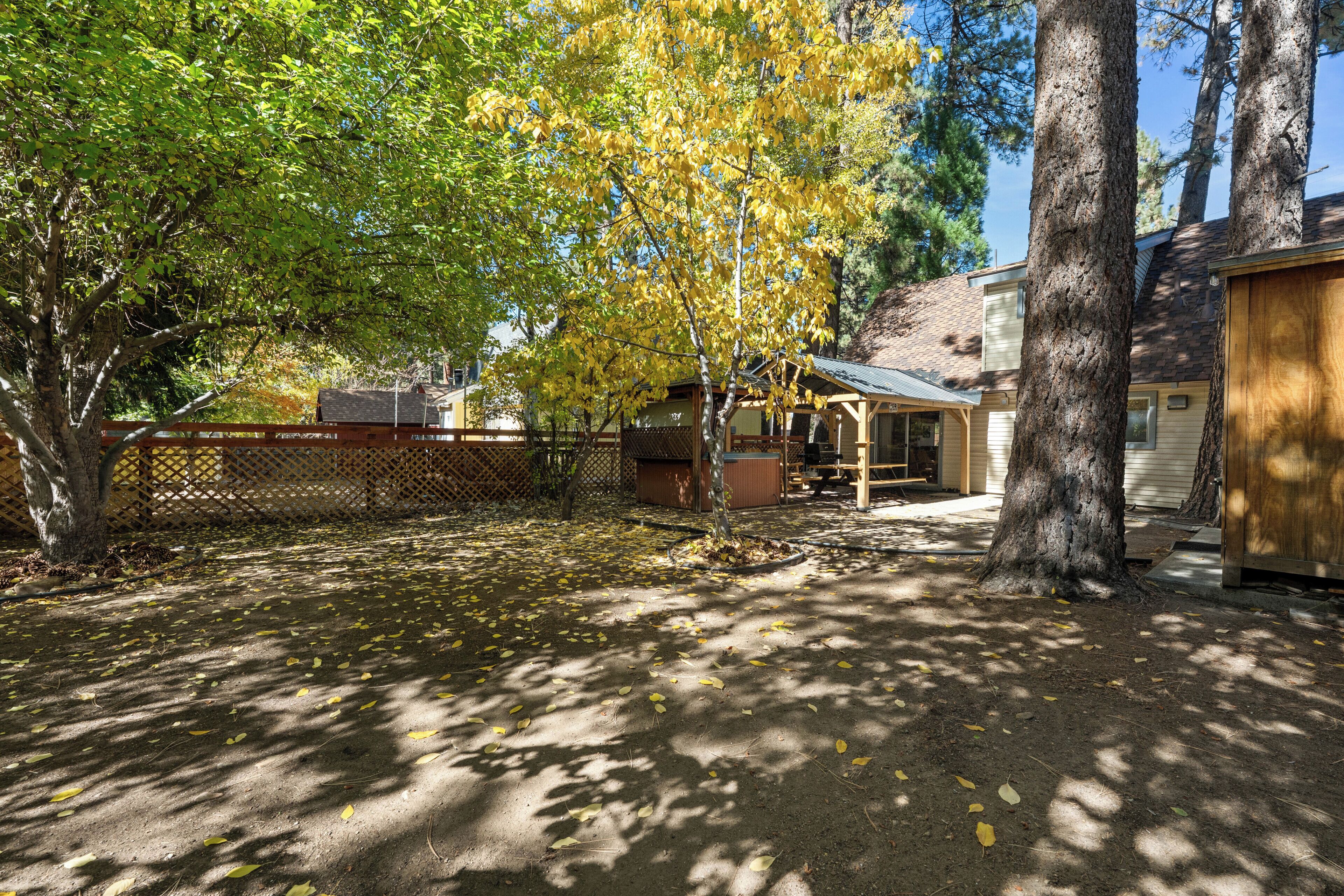基本獨棟房屋, 庭院, 山景 | 住宿一隅