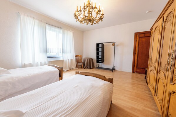 Classic House, Garden View | WiFi (free) - Villa Jules (Holsbeek)