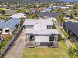 Exterior - Sweet As on Aquila - Whitianga Holiday Home (Whitianga)