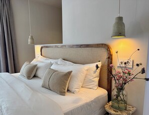 Deluxe Double Room | Individually decorated, individually furnished, blackout drapes - Vida Lenta Boutique Finca (Álora)