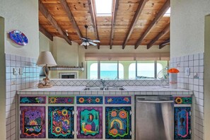 Interior - Beautiful Beachfront Home Casa de Veranos (Puerto Peñasco)