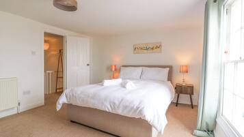 3 bedrooms, individually decorated, individually furnished, free WiFi