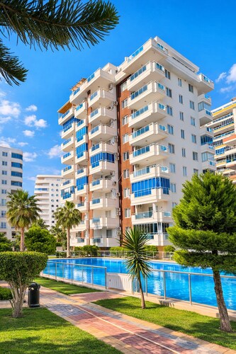 LOVELY  RESİDENCE 2+1 CLOSE TO SEA WİTH POOL