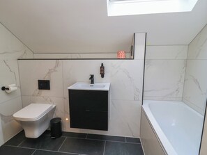 Shower - Oak Lodge (Bridgwater)