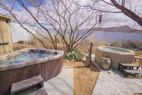 Phoenix Outpost- A Unique Tiny Home with Hot Springs