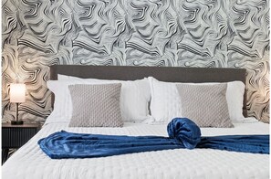 Apartment - Stylish Downtown Retreat Near the Alamodome (San Antonio)