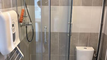 Toallas y papel de baño
