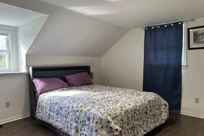 1 bedroom, iron/ironing board, free WiFi, bed sheets - Relax. Breathe. Enjoy. (Berea)