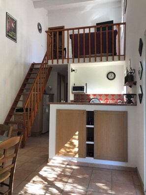 Interior - Country house with swimming pool (Souvignargues)
