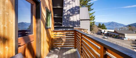 Luxury Cabin, Balcony, Mountain View | Terrace/patio
