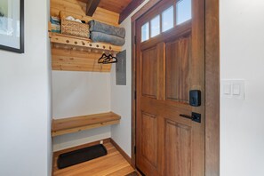 Luxury-Ferienhütte, Balkon, Bergblick | Innenbereich